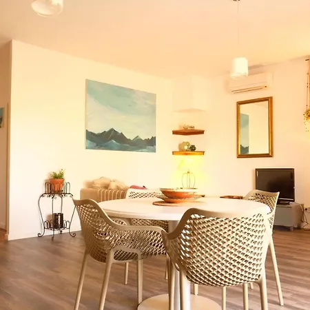 بيت للعطل Maison De 3 Chambres Avec Piscine Partagee Terrasse Et Wifi A Ocagnano *