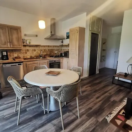 بيت للعطل Maison De 3 Chambres Avec Piscine Partagee Terrasse Et Wifi A Ocagnano